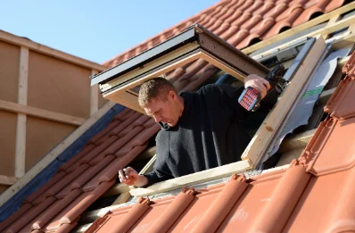Pose de fenêtres de toit Velux à Bayet